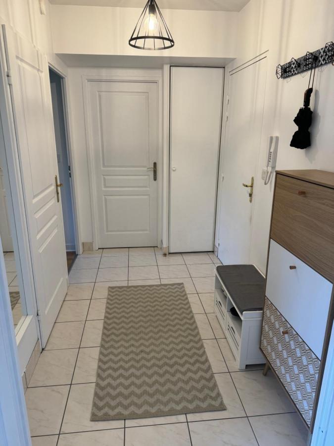 Appartement Centre Avec Balcon Parking Prive Orléans Exteriör bild